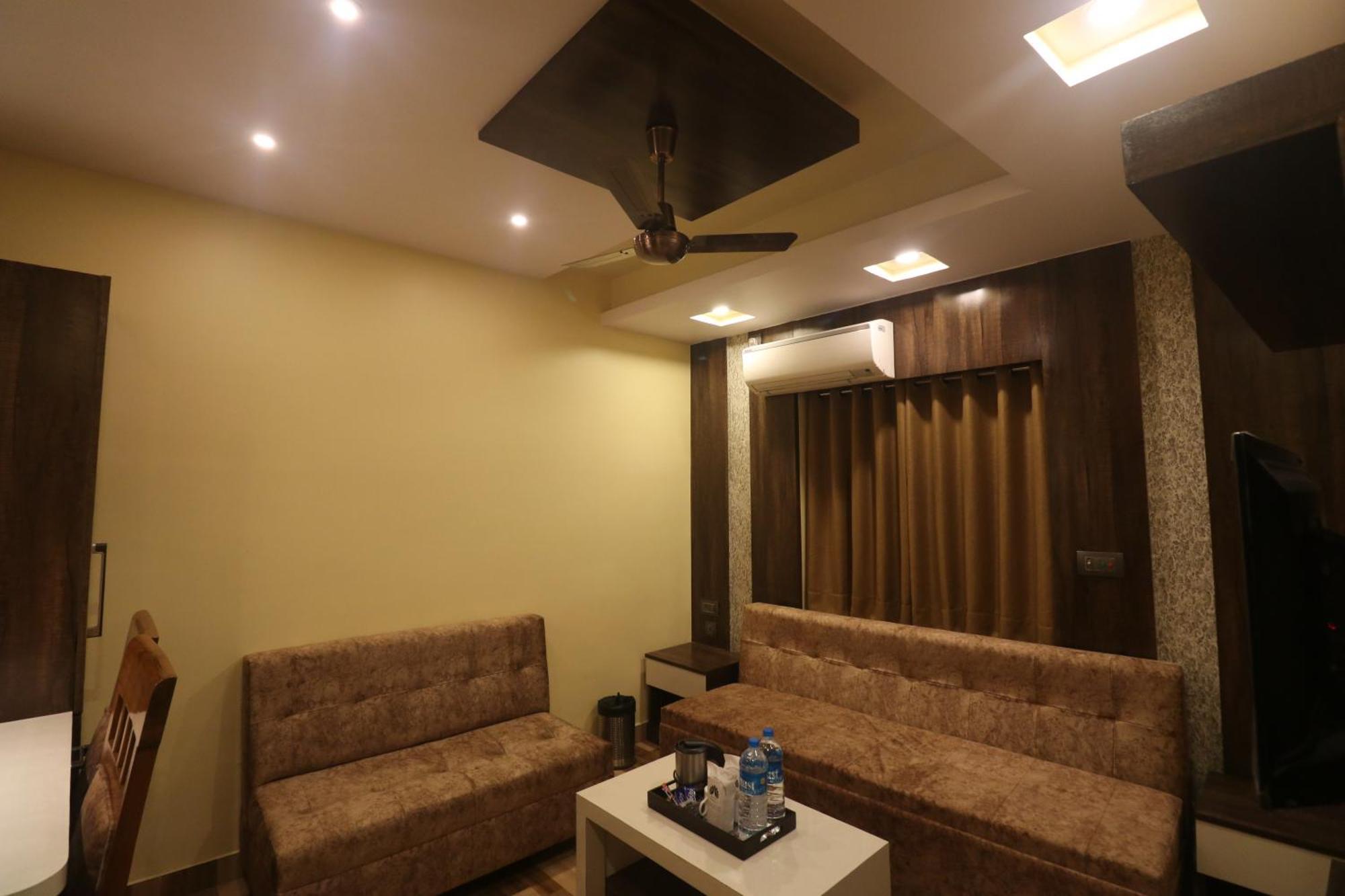 Hotel Mohar Residency Calcutta  Esterno foto