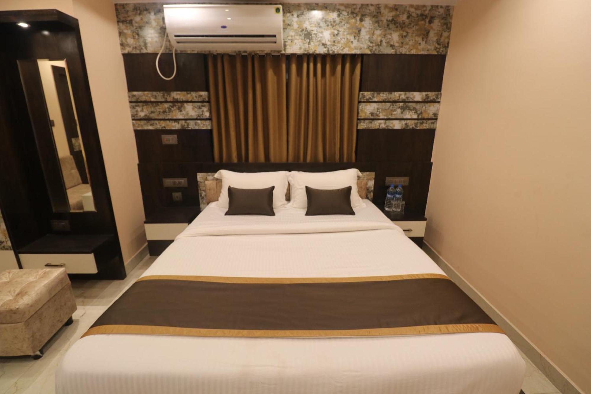 Hotel Mohar Residency Calcutta  Esterno foto